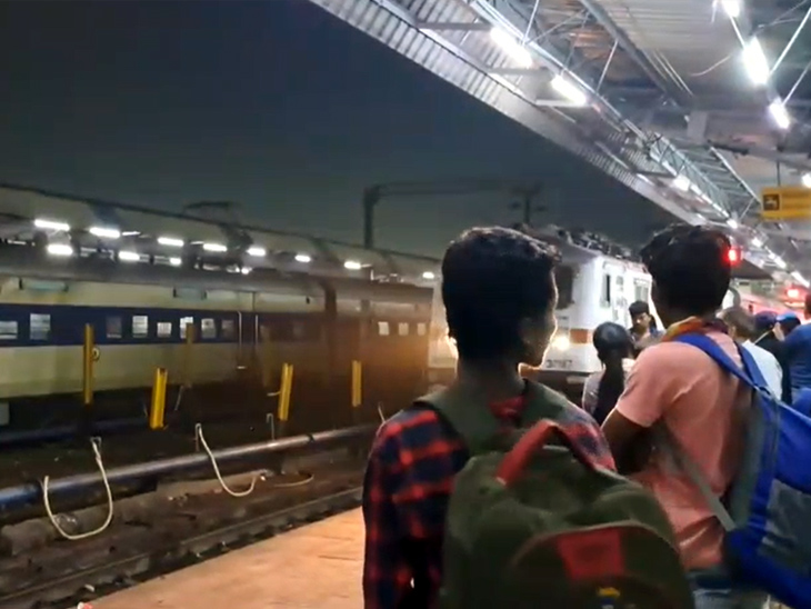 होली kturेनों ट के खुलने से से से से से kastahaur tasamak kantak kantaurियों को (स्याह)