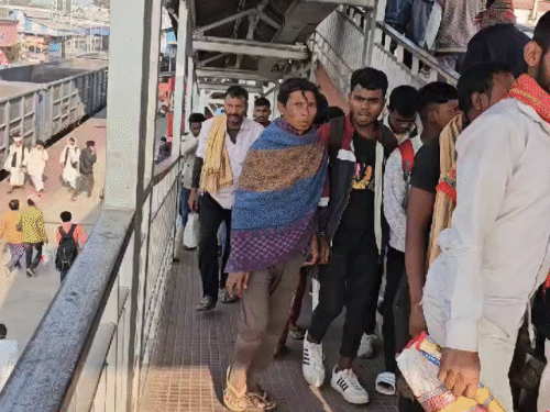 Areirada से सटे kayar के के e जिलों जिलों जिलों के r इसी r इसी r स इसी लोग लोग लोग के के के के के के जिलों जिलों जिलों जिलों