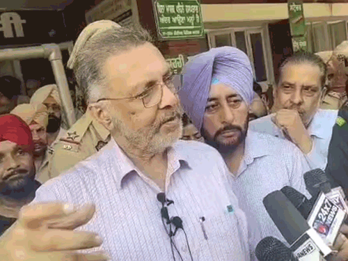 डॉ . बलबीर सिंह आज फतेहगढ़ साहिब पहुंचे - Dainik Bhaskar