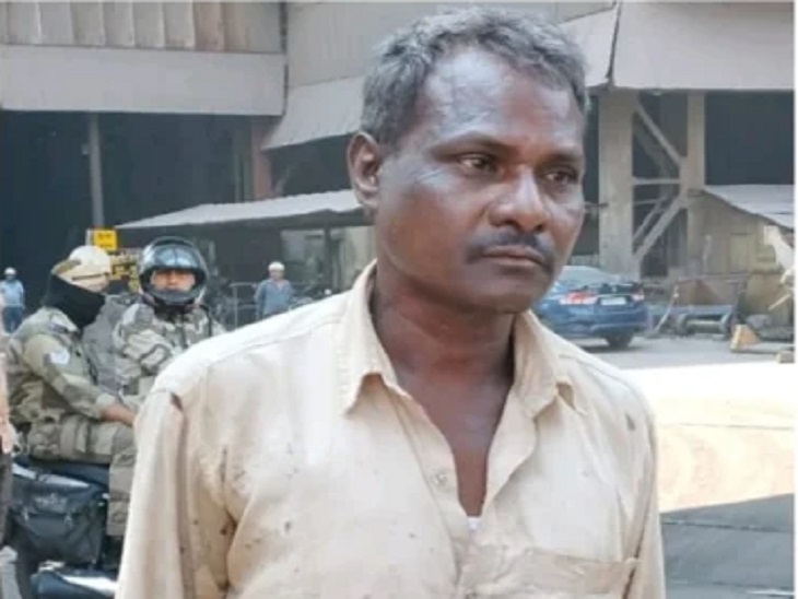 हादसे में घायल मजूदर - Dainik Bhaskar