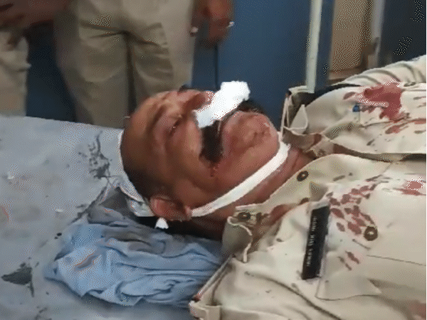 ਏਸੀ ਜਵਾਹਰ ਸਿੰਘ ਯਾਦਵ ਨੂੰ ਵੀ ਗੰਭੀਰ ਸੱਟ ਲੱਗੀ ਹੈ.