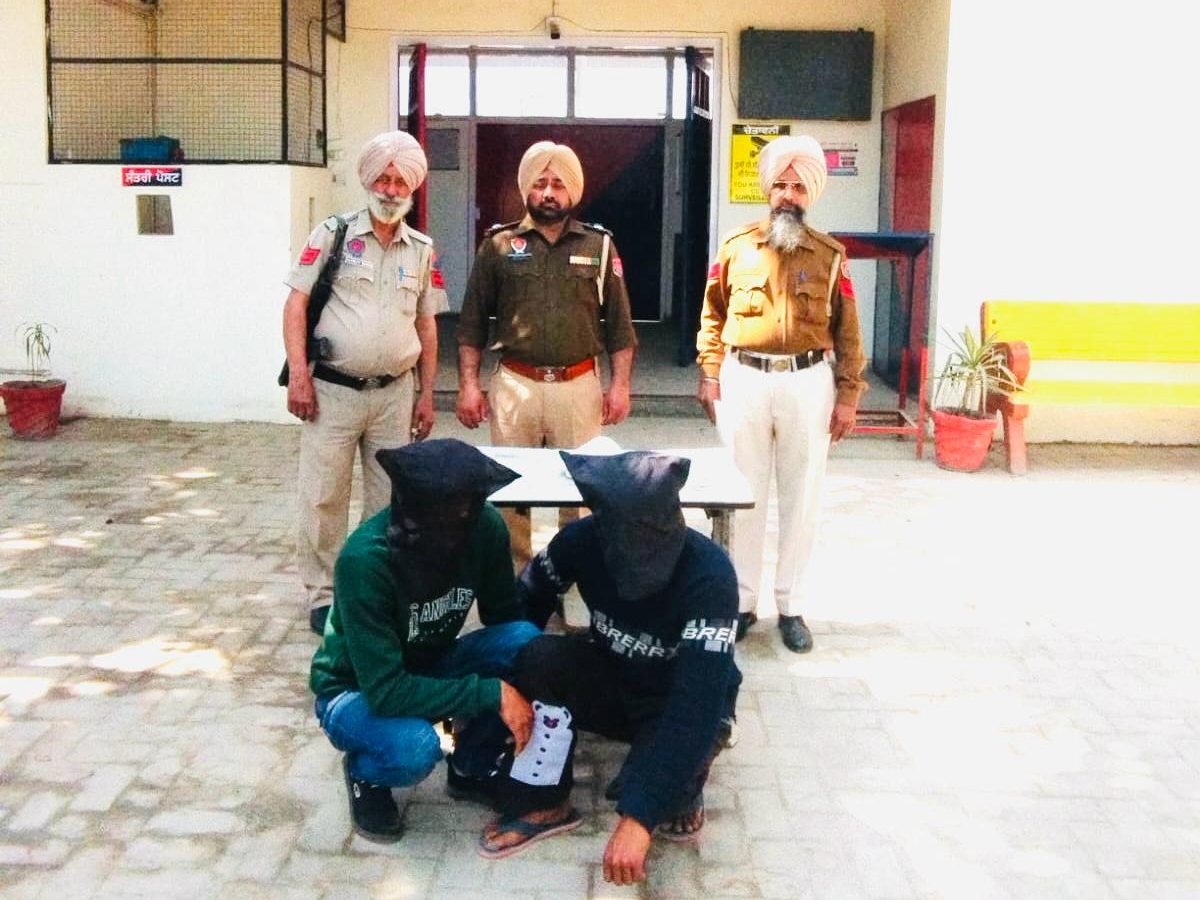 ਪੁਲਿਸ ਹਿਰਾਸਤ ਵਿੱਚ ਦੋਸ਼ੀ.