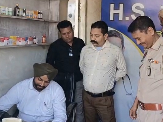 ਟਾਈਡ ਦੇ ਦੌਰਾਨ ਕਾਰਵਾਈ ਕਰਨ ਵਾਲੀਆਂ ਟੀਮਾਂ.