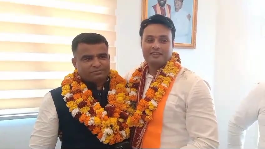ਸੋਨੀਪਤ ਵਿੱਚ ਪਹਿਲੀ ਵਾਰ ਦੋ ਜ਼ਿਲ੍ਹਾ ਪ੍ਰਧਾਨਾਂ ਬਣਾਏ ਗਏ ਹਨ. ਬਾਈਜੇਂਦਰ ਮਲਲਾ ਅਤੇ ਜ਼ਿਲ੍ਹਾ ਰਾਸ਼ਟਰਪਤੀ ਅਸ਼ੋਕ ਭਾਰਡਵਾਜ ਮਿਲ ਕੇ