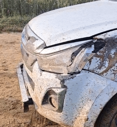 ਟੁੱਟੇ ਪੁਲਿਸ ਕਾਰ ਦਾ ਮੁਕਾਬਲਾ