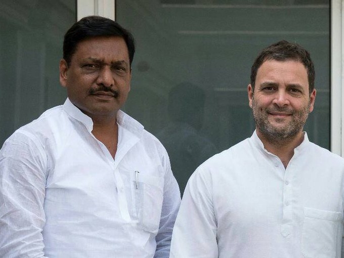 ਰਾਹੁਲ ਗਾਂਧੀ ਨਾਲ ਅਖਿਲੇਸ਼ ਸਿੰਘ ਦੀ ਫਾਈਲ ਫੋਟੋ.