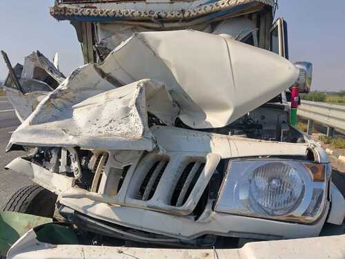 ਦਿੱਲੀ ਮੁੰਬਈ ਐਕਸਪ੍ਰੈਸ ਵੇਅ 'ਤੇ ਪਿਕਅਪ ਕਾਰ ਨੂੰ ਨੁਕਸਾਨ ਪਹੁੰਚਾਇਆ