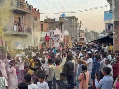 तस्वीर, अलवर की है जहां से रिछपाल की अंतिम यात्रा निकाली गई।