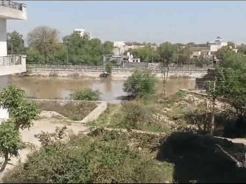 ਸ਼ਹਿਰ ਦੇ ਭੂਪ ਕਲੋਨੀ ਦੇ ਖਾਲੀ ਪਲਾਟਾਂ ਨਾਲ ਭਰੇ ਪਾਣੀ