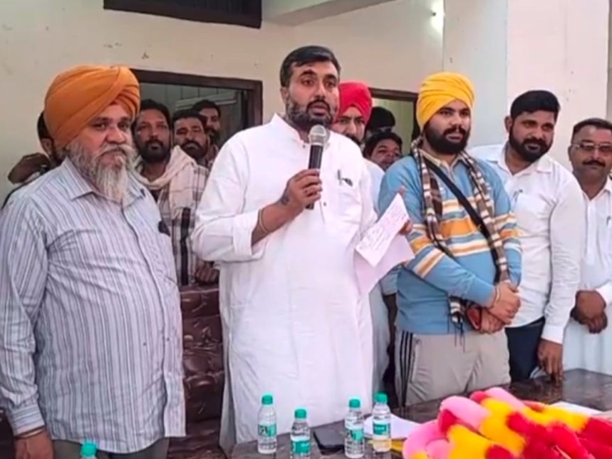 ਵਿਧਾਇਕ ਗੋਲਡੀ ਕਮਜ ਪ੍ਰੋਗਰਾਮ ਨੂੰ ਸੰਬੋਧਨ ਕਰਨਾ