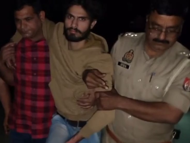 Police encounter with the accused of kidnapping a girl in Firozabad |  फिरोजाबाद में युवती के अपहरण के आरोपी से पुलिस मुठभेड़: पैर में गोली लगने  से घायल, दो साथी फरार; तमंचा