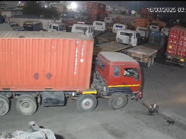 Goods worth Rs 4 crore kept in a container were stolen from the ...