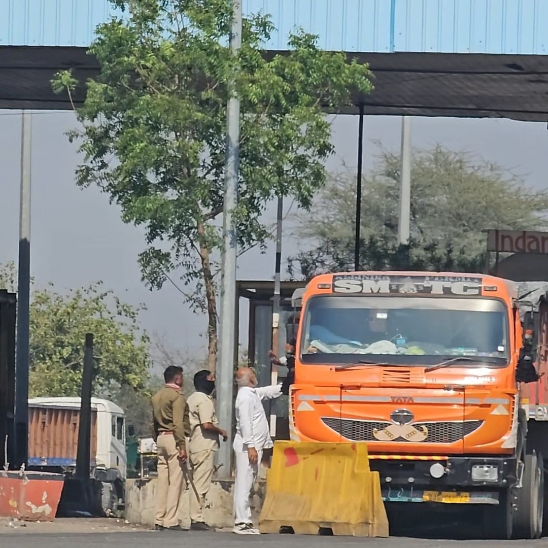 Akshmita Rathore Rto Illegal extortion at Rajasthan-Gujarat border despite toll closure: RTO ...