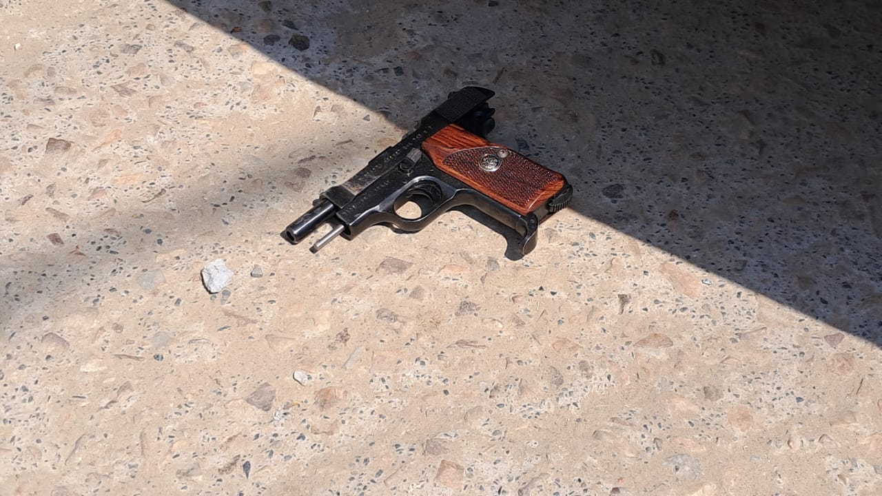 ਪਿਸਤੌਲ ਮੌਕੇ ਤੇ ਪਿਆ