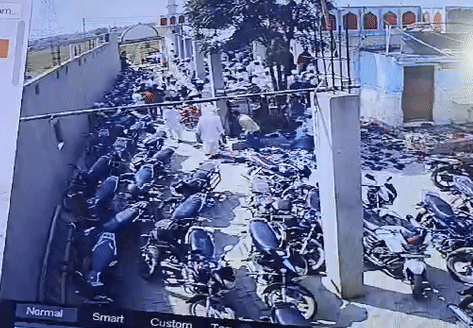 ਨਮਾਜ਼ ਤੋਂ ਬਾਅਦ ਲੋਕਾਂ ਨੇ ਸਾਈਕਲ ਚੋਰ ਨੂੰ ਹਰਾਇਆ