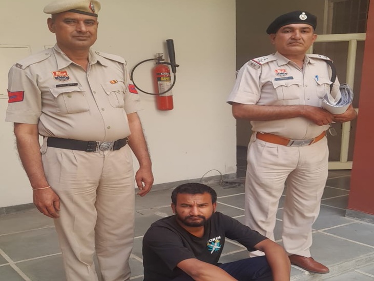 ਰੇਵਾੜੀ ਪੁਲਿਸ ਦੀ ਗ੍ਰਿਫਤਾਰੀ ਵਿਚ ਦੋਸ਼ੀ.