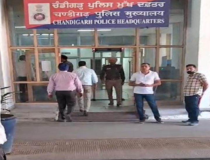 ਸੈਕਟਰ 9 ਪੁਲਿਸ ਹੈੱਡਕੁਆਰਟਰ ਚੰਡੀਗੜ੍ਹ.