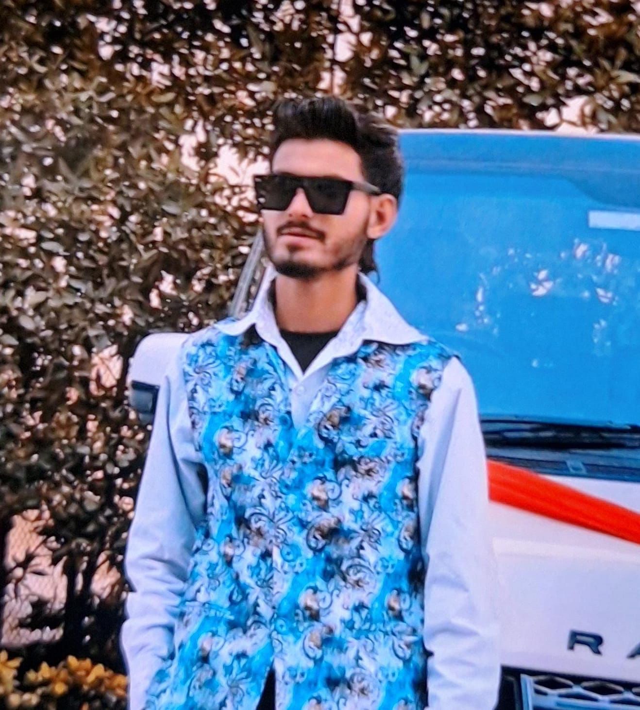 ਮਰੇ ਵਿਵੇਕ.