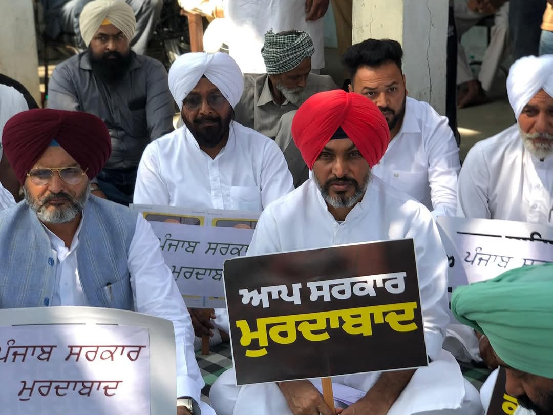 ਖੰਨਾ ਵਿੱਚ ਪੰਜਾਬ ਸਰਕਾਰ ਖਿਲਾਫ ਧਰਨੇ ਦੇ ਧਰਨੇ ਦੇ ਖਾਰਾਨੇ ਤੇ ਬੈਠੇ ਸਨ