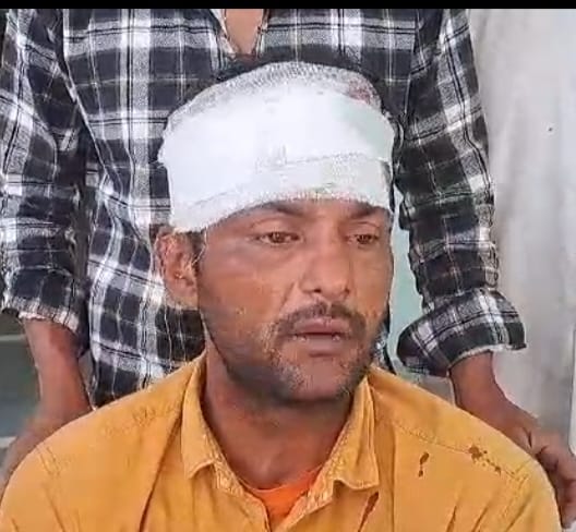 ਜ਼ਖਮੀ ਦੇਵੀ ਲਾਲ.