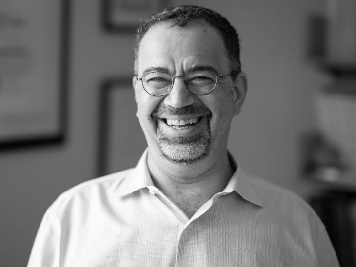 डेरोन एस्मोगलु 2024 के अर्थशास्त्र के नोबेल विजेता व एमआईटी में प्रोफेसर - Dainik Bhaskar