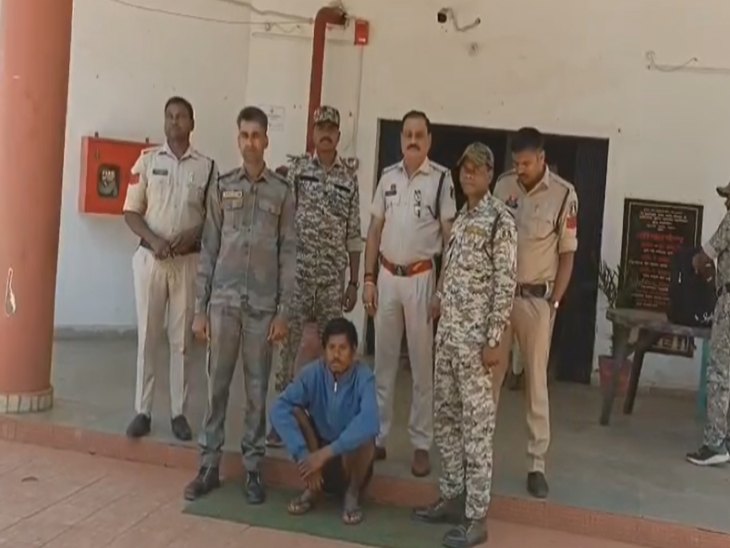 बलरामपुर में प्रेमिका की हत्या के आरोपी में पुलिस ने प्रेमी को गिरफ्तार किया है।