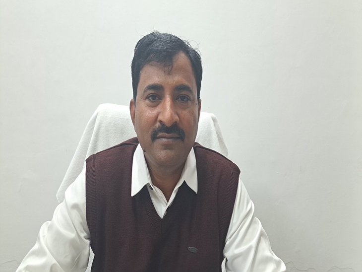 ਮਾਰਕੀਟ ਕਮੇਟੀ ਸਕੱਤਰ ਵਿਜੇ ਕੁਮਾਰ.