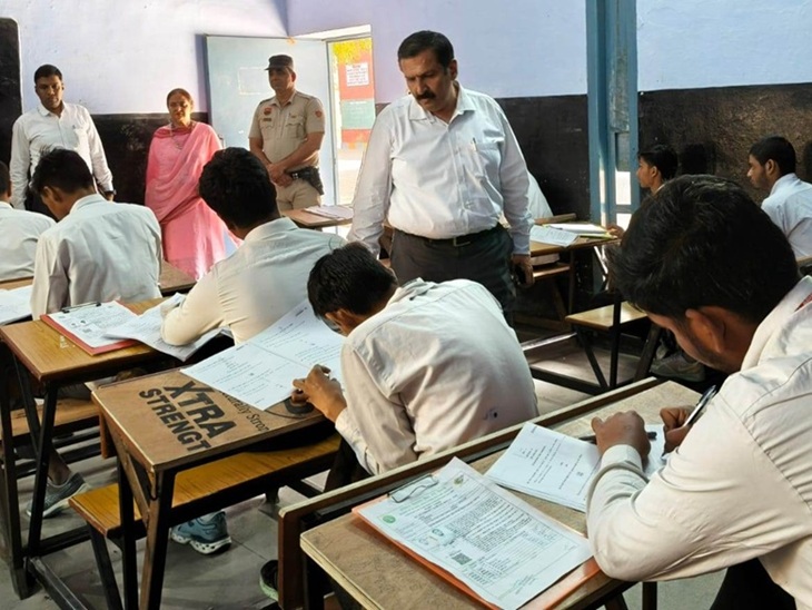 ਬੋਰਡ ਸਕੱਤਰ ਡਾ. ਮੁੰਗੀਬ ਨਾਗਪਾਲ ਨੇ ਭਿਵਾਨੀ ਦੇ ਪ੍ਰੀਖਿਆ ਕੇਂਦਰ ਦਾ ਮੁਆਇਨਾ ਕੀਤਾ