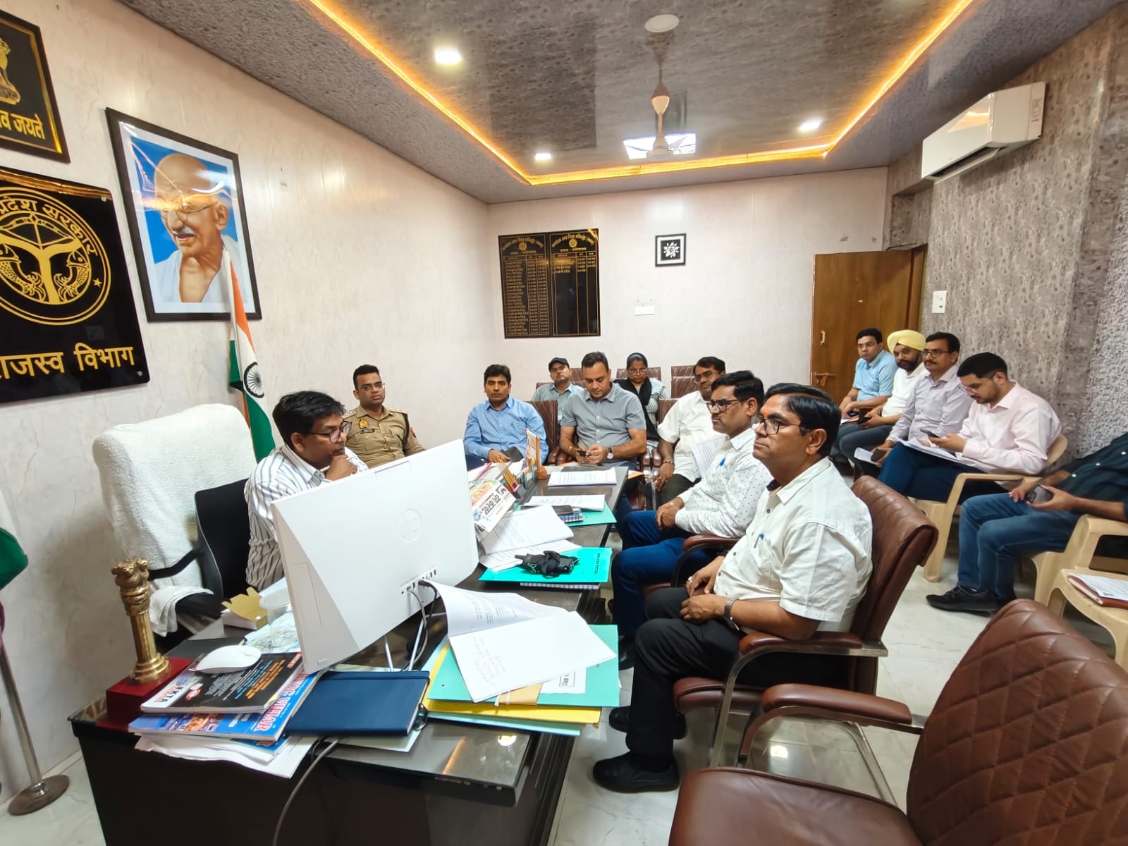 Ghaziabad News : दिल्ली-मेरठ एक्सप्रेसवे पर दोपहिया वाहन चलाने वालों के खिलाफ होगी कार्रवाई, चालान के साथ मुकदमा होगा दर्ज 2 93c1e0a4 d88c 4d41 b86f 700cbc45ab48 1743170675071