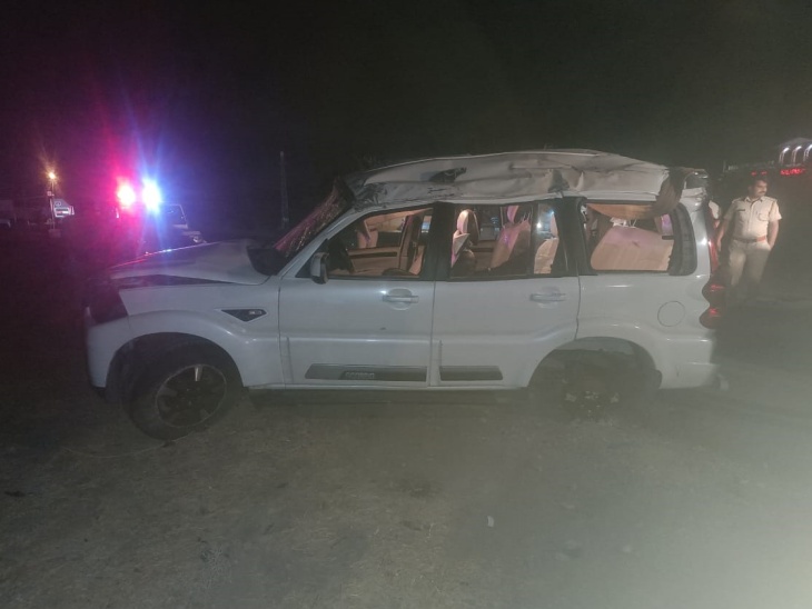 इसी स्कॉर्पियो में डॉक्टर और स्टूडेंट सवार थे। शुक्रवार रात यह कार बाड़मेर-जैसलमेर हाईवे पर दुर्घटनाग्रस्त हो गई।