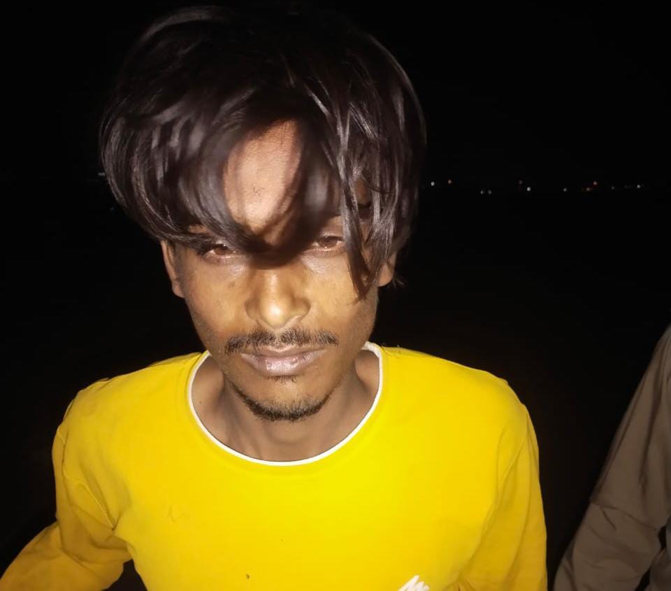 घायल लुटेरा।