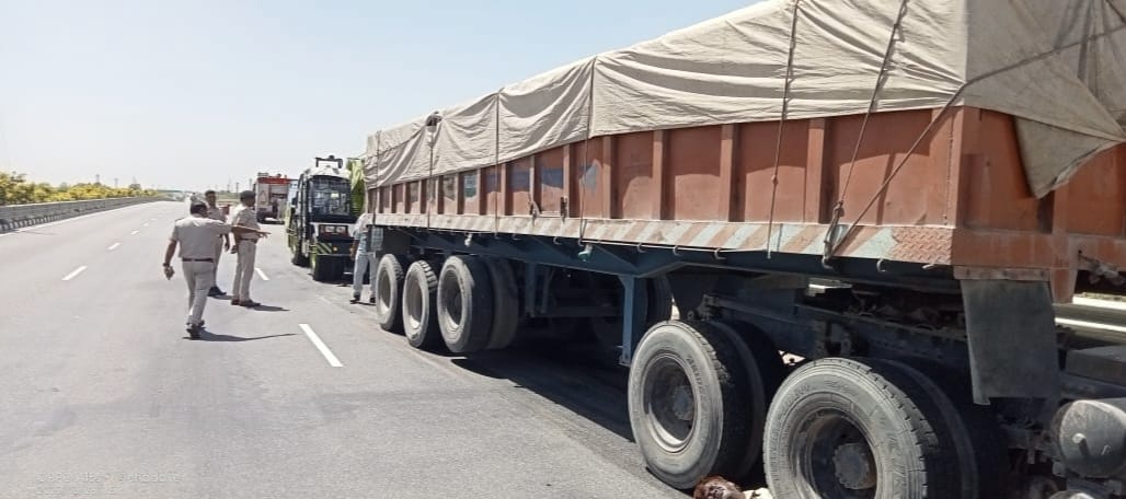 ਮਹਿੰਦਰਗੜ ਵਿੱਚ ਸੜਕ ਹਾਦਸੇ ਤੋਂ ਬਾਅਦ ਫੋਟੋ