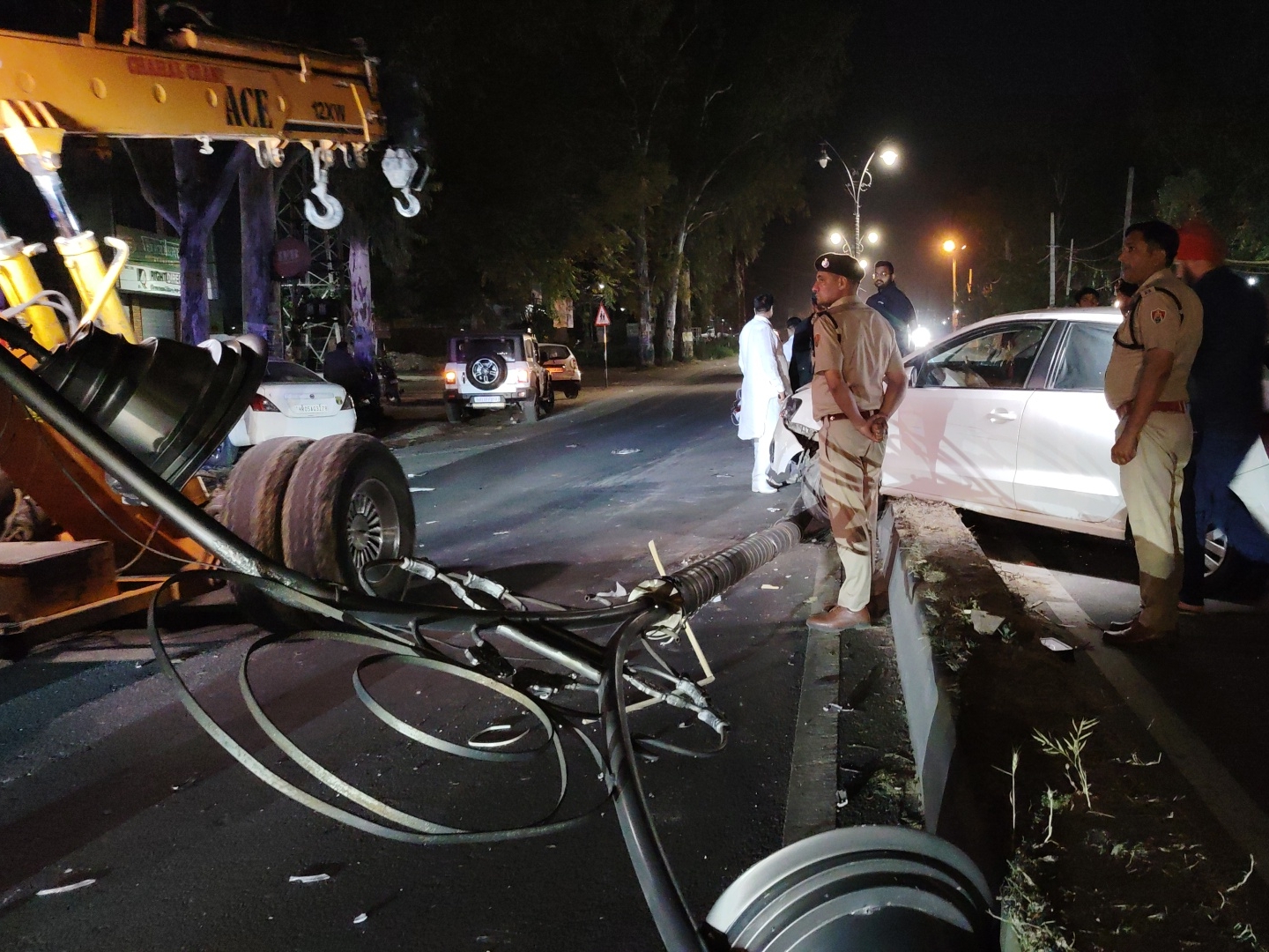 ਹਾਦਸੇ ਤੋਂ ਬਾਅਦ ਪੁਲਿਸ ਮੌਕੇ 'ਤੇ ਪਹੁੰਚ ਗਈ.