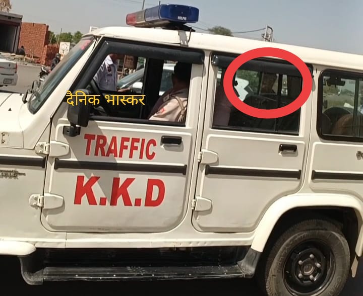 ਦੋਵਾਂ ਚਾਲਕਾਂ ਨੇ ਕਿਹਾ, ਪੁਲਿਸ ਵਿਰੁੱਧ ਬੋਲੋ, ਤਾਂ ਉਨ੍ਹਾਂ ਨੂੰ ਅੱਗੇ ਪ੍ਰੇਸ਼ਾਨ ਕੀਤਾ ਜਾ ਸਕਦਾ ਹੈ.