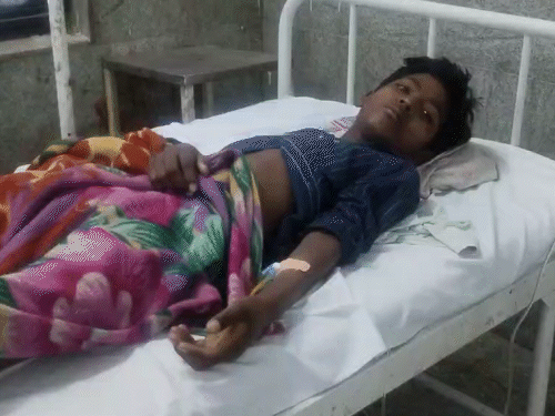 DJ की तेज आवाज से मकान का छज्जा गिरने से बच्चा घायल हो गया, जिसे मस्तूरी अस्पताल में भर्ती कराया गया।