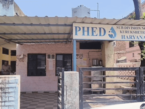 पब्लिक हेल्थ नया ट्यूबवेल लगाएगा।