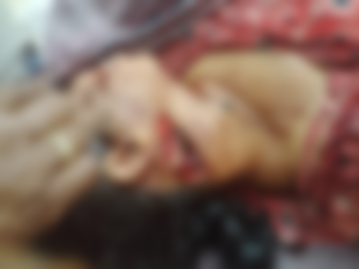 सरपंच प्रभावती सिदार को धारदार हथियार से मार डाला