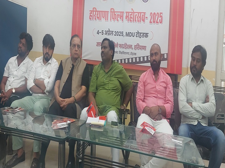 ਡਾ. ਮਾਰਬੈਂਡੇ ਆਹੂਜਾ ਅਤੇ ਹੋਰਾਂ ਨੇ ਐਮਡੀਏ ਦੇ ਵਿਦਿਆਰਥੀ ਗਤੀਵਿਧੀਆਂ ਕੇਂਦਰ ਵਿਖੇ ਵਿਸ਼ਵ ਸੰਵਾਦ ਕੇਂਦਰ ਦੇ ਪ੍ਰਧਾਨ.