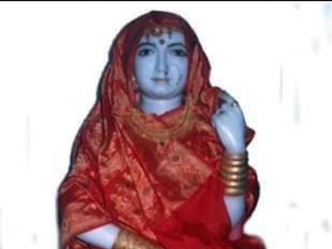 यह स्थान जगद्गुरु शंकराचार्य स्वामी स्वरूपानन्द सरस्वती महाराज की माताश्री गिरिजा देवी का पावन जन्म स्थल है।
