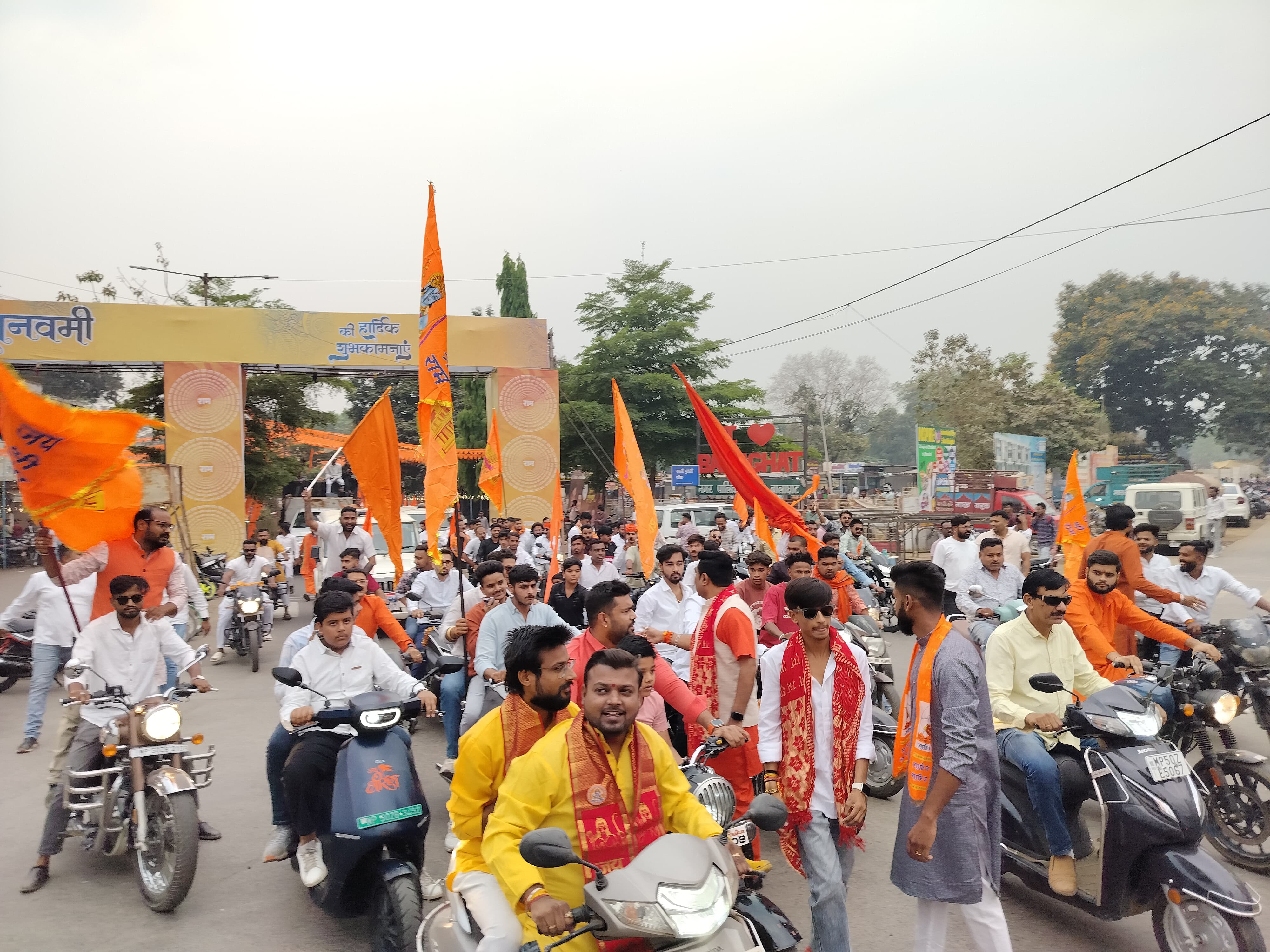 बाइक रैली में पुरुष वर्ग भी शामिल रहा।