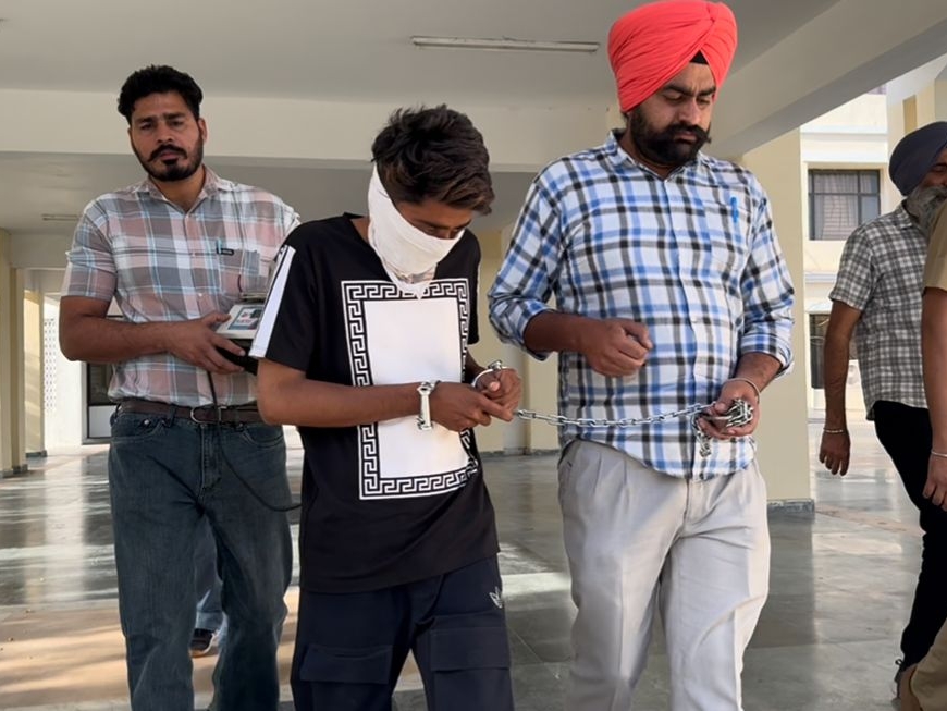 काउंटर इंटेलिजेंस फिरोजपुर की गिरफ्त में आरोपी। - Dainik Bhaskar