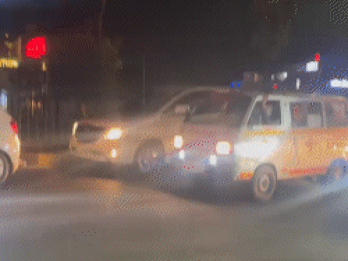 10 मिनट के सफर को लोगों ने 3 घंटे में तय किया, कई एम्बुलेंस भी फंसी रहीं।