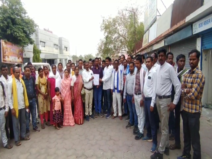 पौड़ी उपरोड़ा विकासखंड के 114 सरपंचों ने कलेक्टर को ज्ञापन सौंपा है