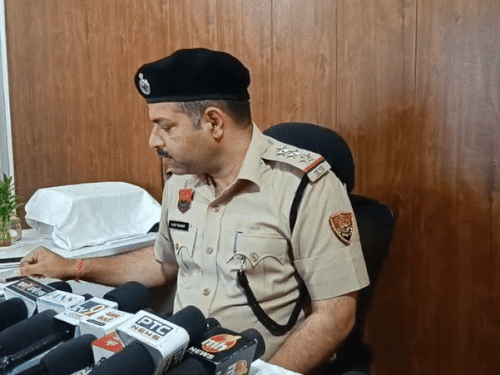 ਐਸਏਜੀ ਯੂਨਿਟ ਇੰਸਪੈਕਟਰ ਅਜੀਖਣਖਰਖਰ ਨੇ ਜਾਣਕਾਰੀ ਦਿੱਤੀ.