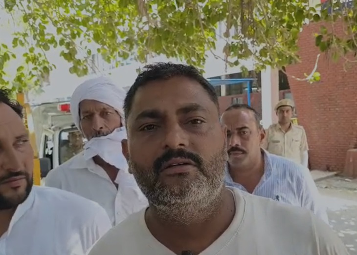 ਮ੍ਰਿਤਕ ਦਾ ਭਰਾ ਅਸ਼ੋਕ ਕੇਸ ਬਾਰੇ ਜਾਣਕਾਰੀ ਦਿੰਦਾ ਹੈ.