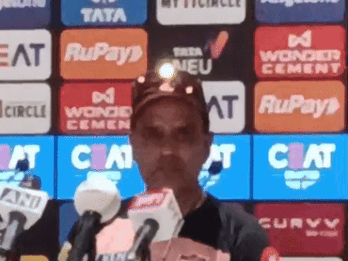 स्पिन गेंदबाज कोच सुनील जोशी। - Dainik Bhaskar