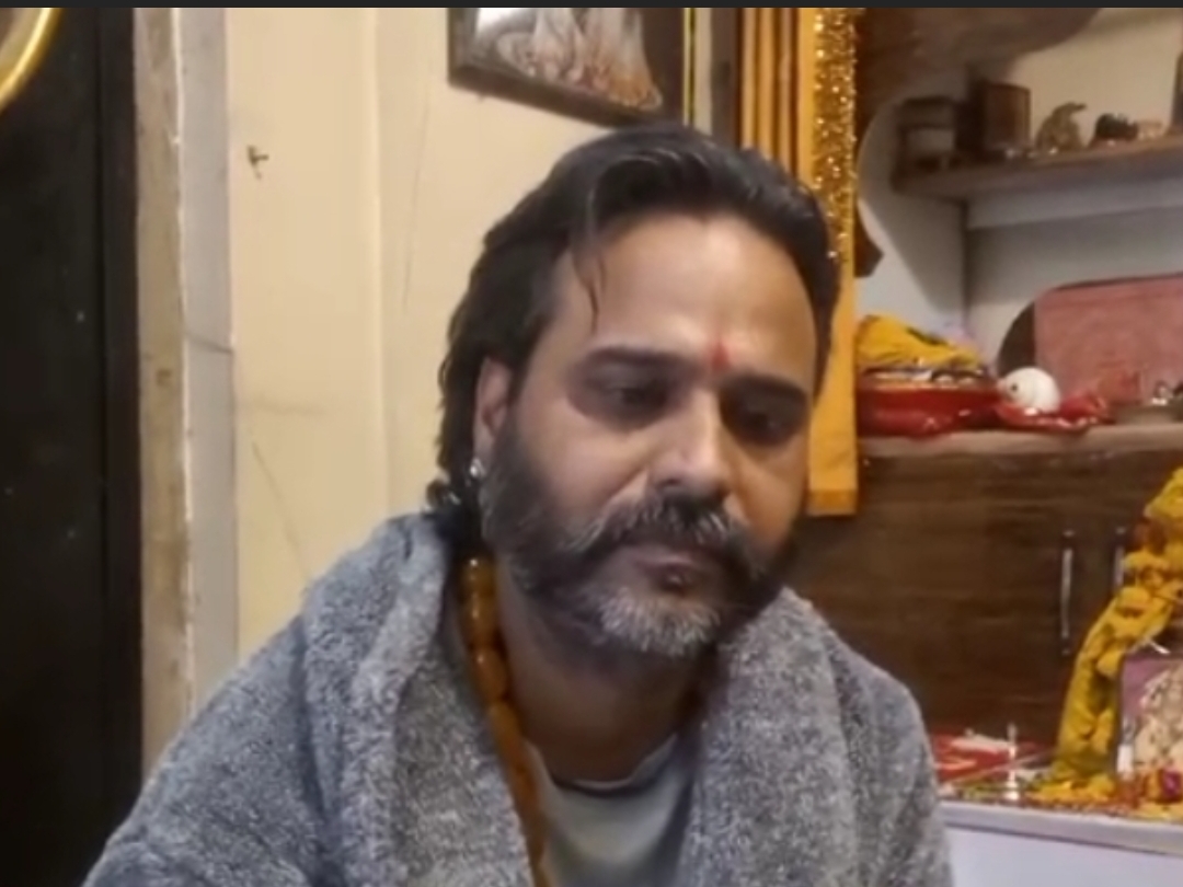 राहुल देव सिंह ने रविवार को अपना राज्याभिषेक रखा है।
