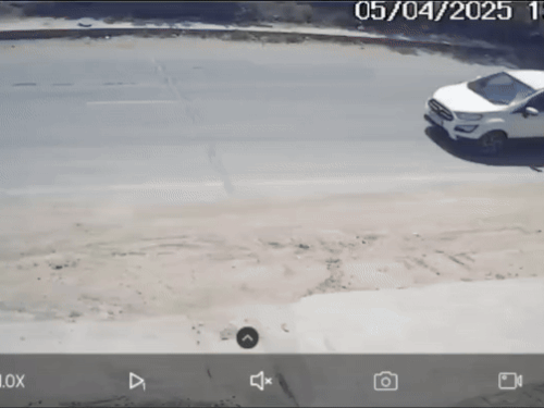 टेंपो ने तेज रफ्तार में आकर बाइक को टक्कर मारी