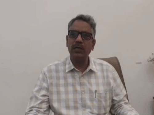 जिला शिक्षा अधिकारी अजीत सिंह