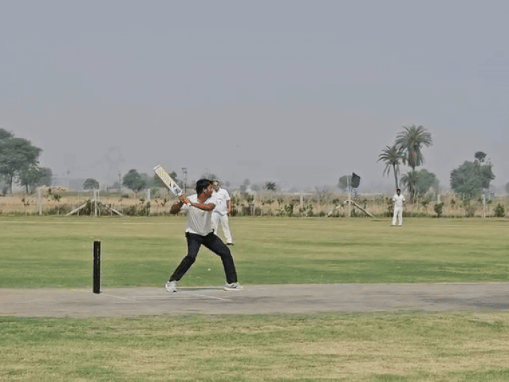 खेलों मेवात महाकुंभ में भाग लेते एसपी विजय प्रताप